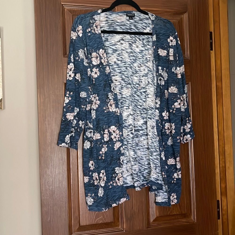 Lightweight Floral Cardigan  